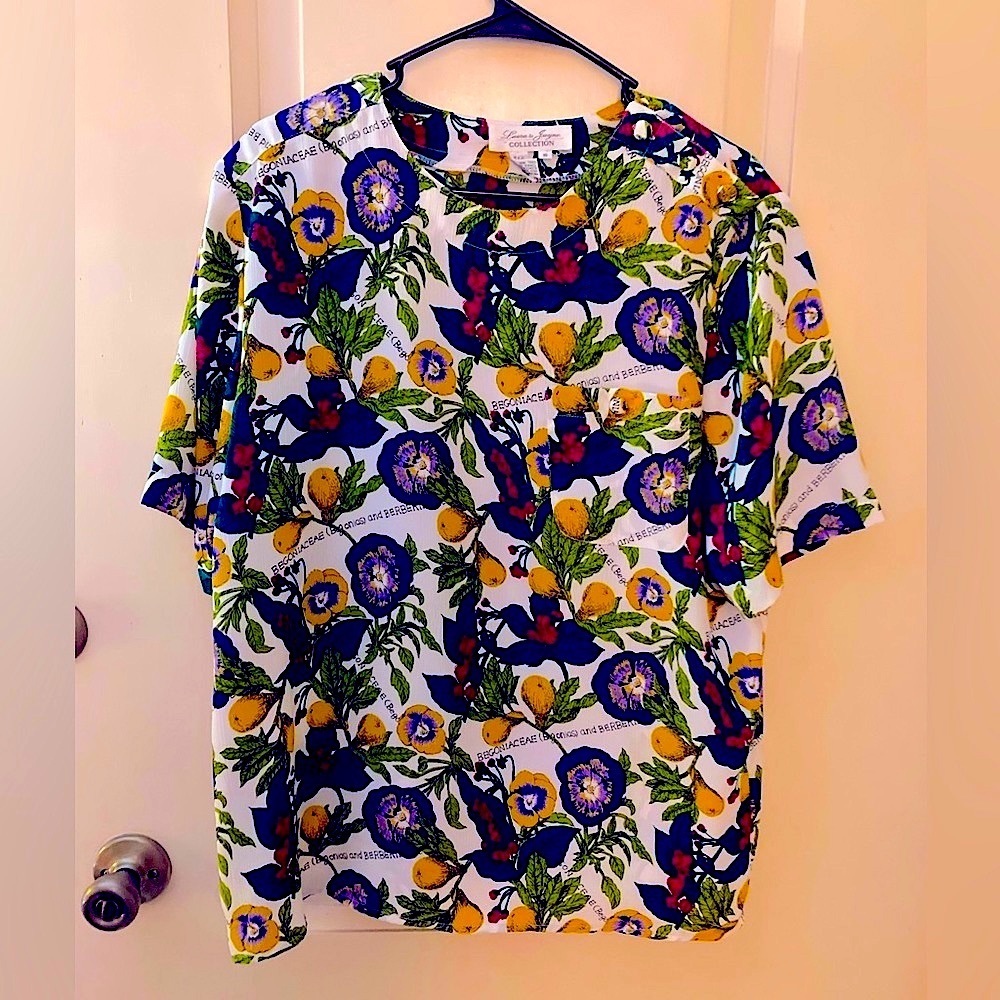 NWOT bright pansy floral crepe SS